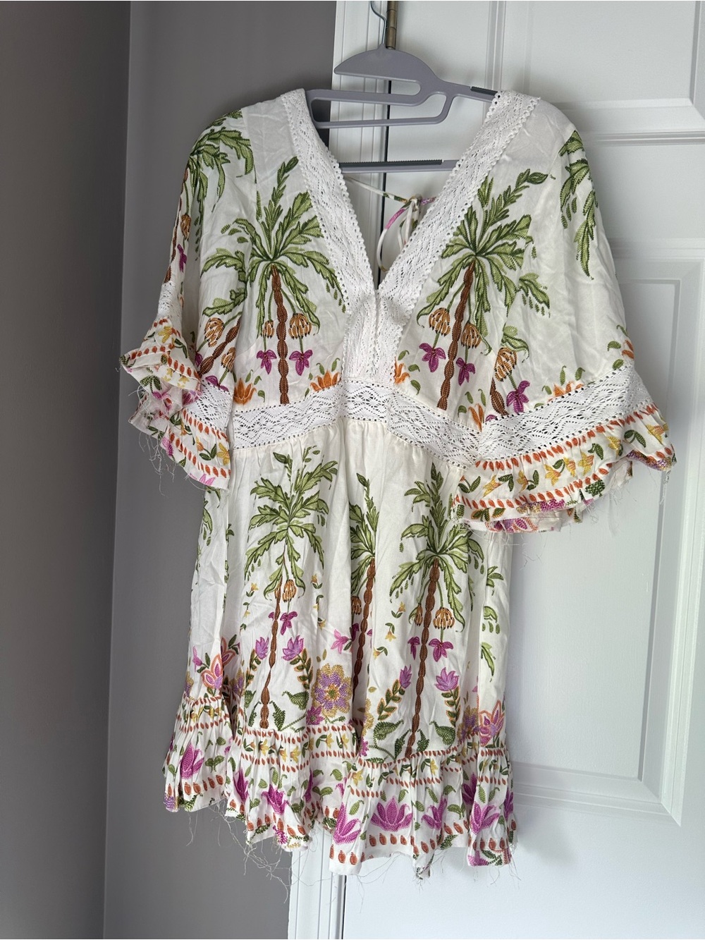 Z & L Embroidered V-Neck Tunic with Palm & Floral Motif Mini Vacay Dress NWT